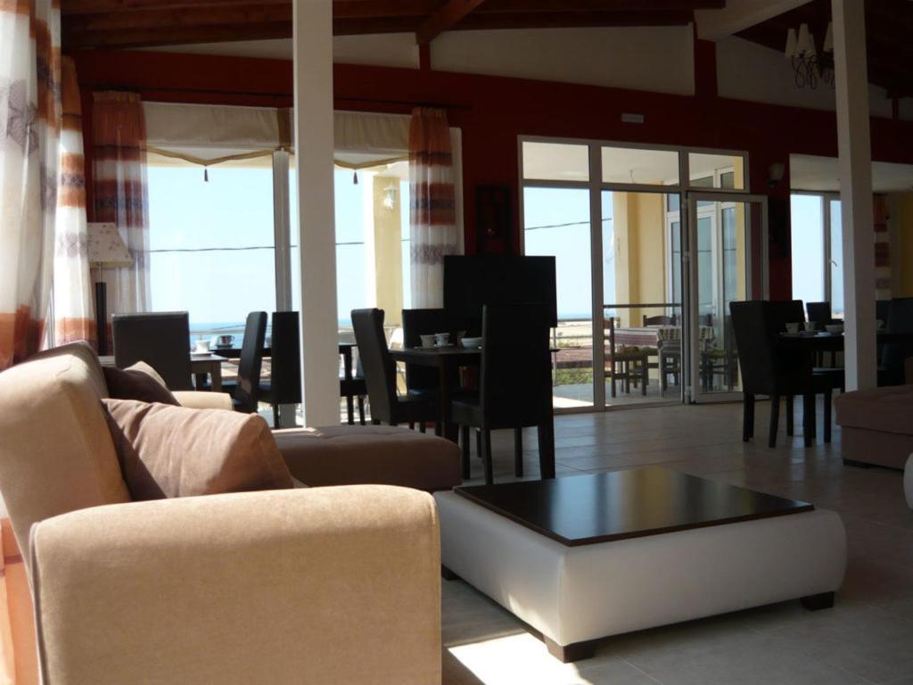 Victory Apartments Hotel ซาโมทราคี ภายนอก รูปภาพ